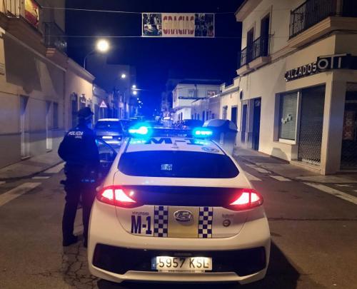 La Policía Local y Nacional sancionará a quien aproveche el momento de los aplausos para salir a la calle