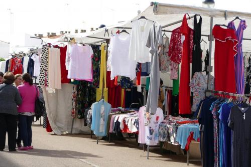 Mañana regresa el tradicional mercadillo de los viernes de forma provisional al recinto ferial