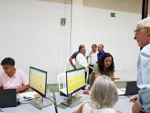 El alcalde visita el Palacio del Vino donde se ha llevado a cabo el proceso de expropiación para el Regadío de Tierra de Barros