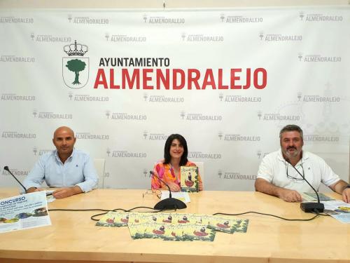 La concejala de Festejos presenta una extensa programación para las CCIV Fiestas de la Piedad y L Feria de la Vendimia